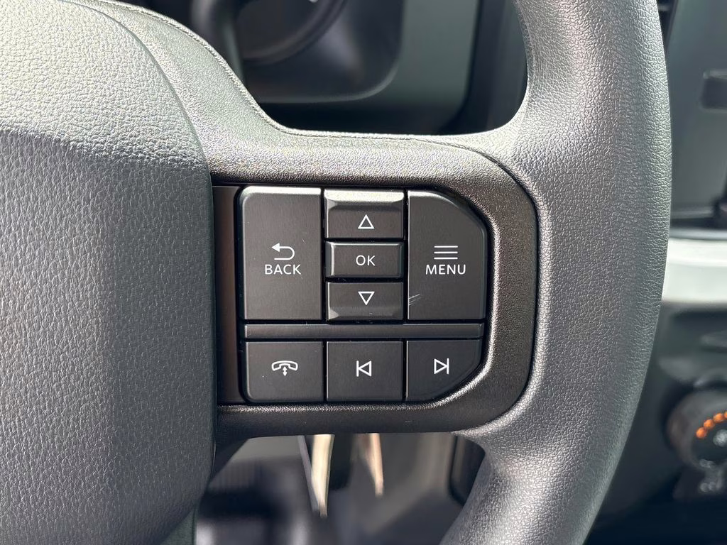 2026 Oxford White Ford Super Duty F-350 SRW XL RWD Truck