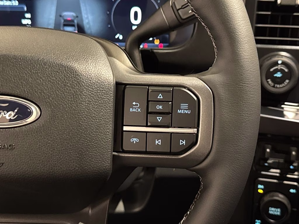 2026 Avalanche Ford Super Duty F-350 SRW Lariat 4X4 Truck