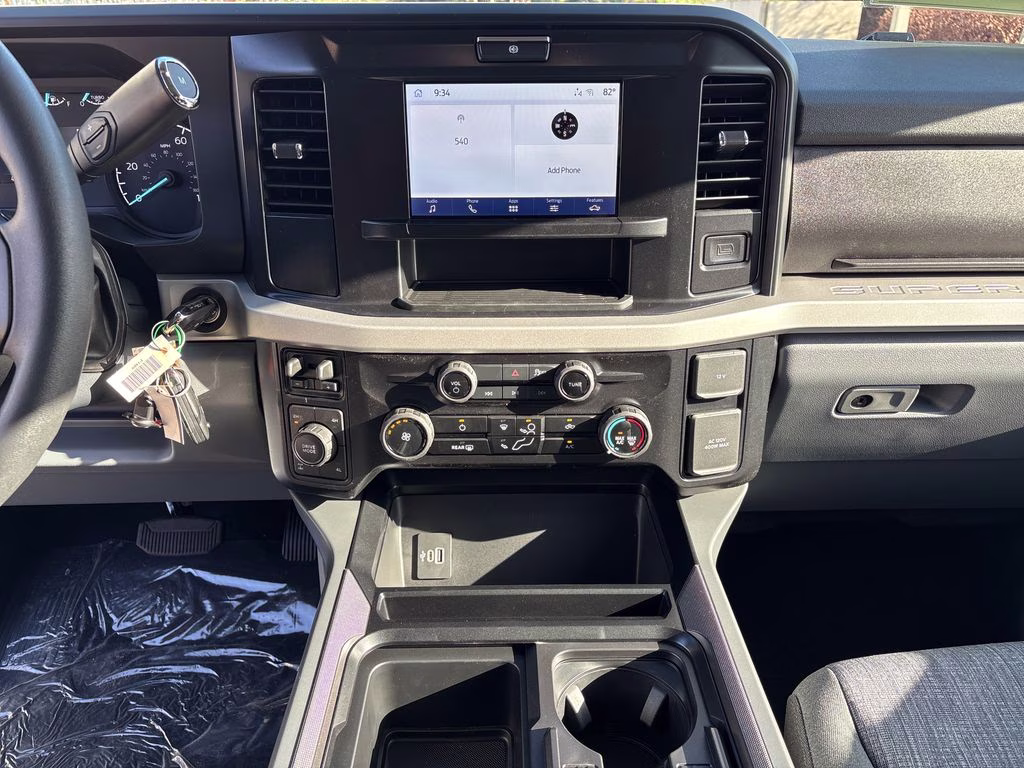 2026 OXFORD WHITE Ford Super Duty F-250 SRW XLT 4X4 Truck