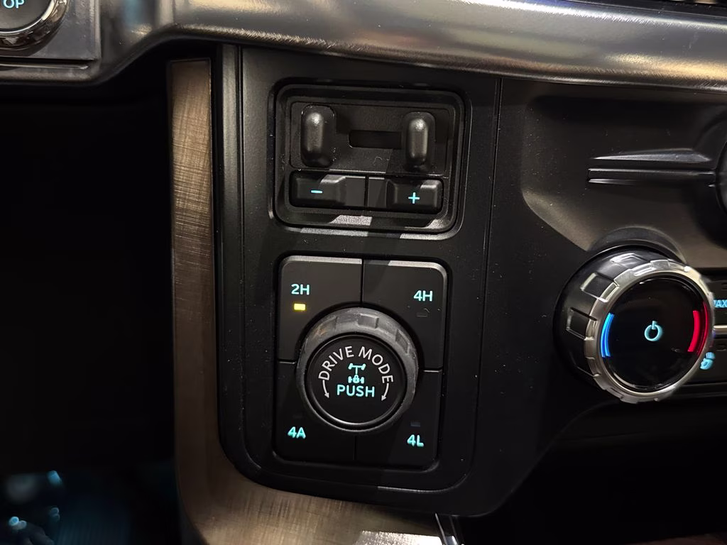 2026 STAR WHITE Ford F-150 King Ranch 4X4 Truck