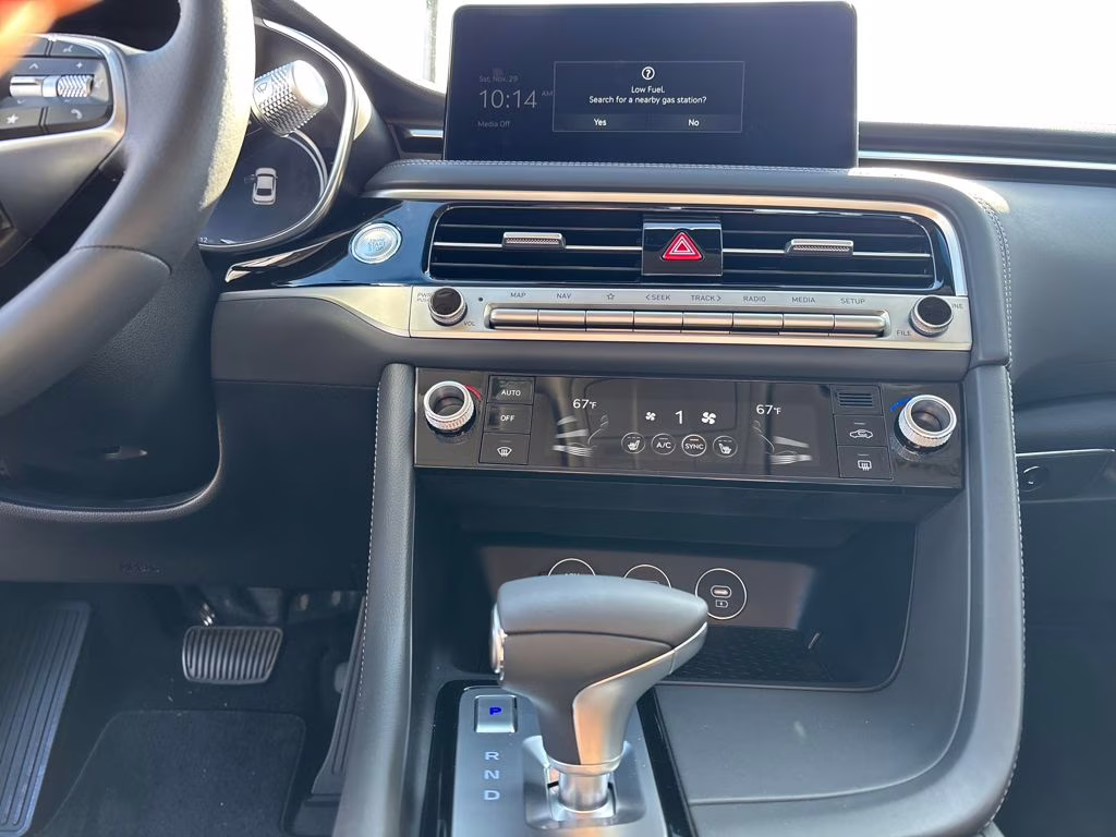 2026 Vik Black Genesis G70 2.5T RWD Sedan