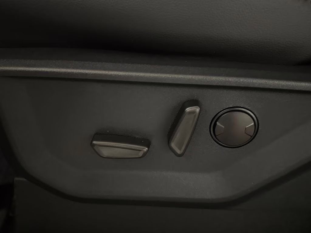 2026 Avalanche Ford Super Duty F-350 SRW Lariat 4X4 Truck