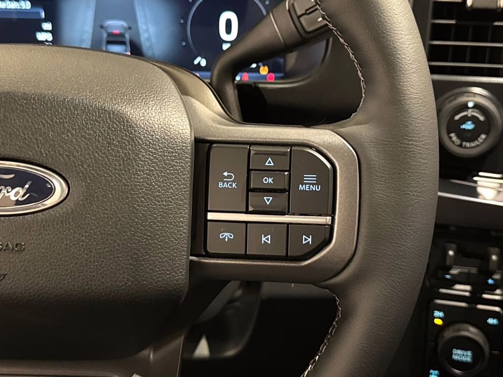 2026 Avalanche Ford Super Duty F-350 SRW Lariat 4X4 Truck