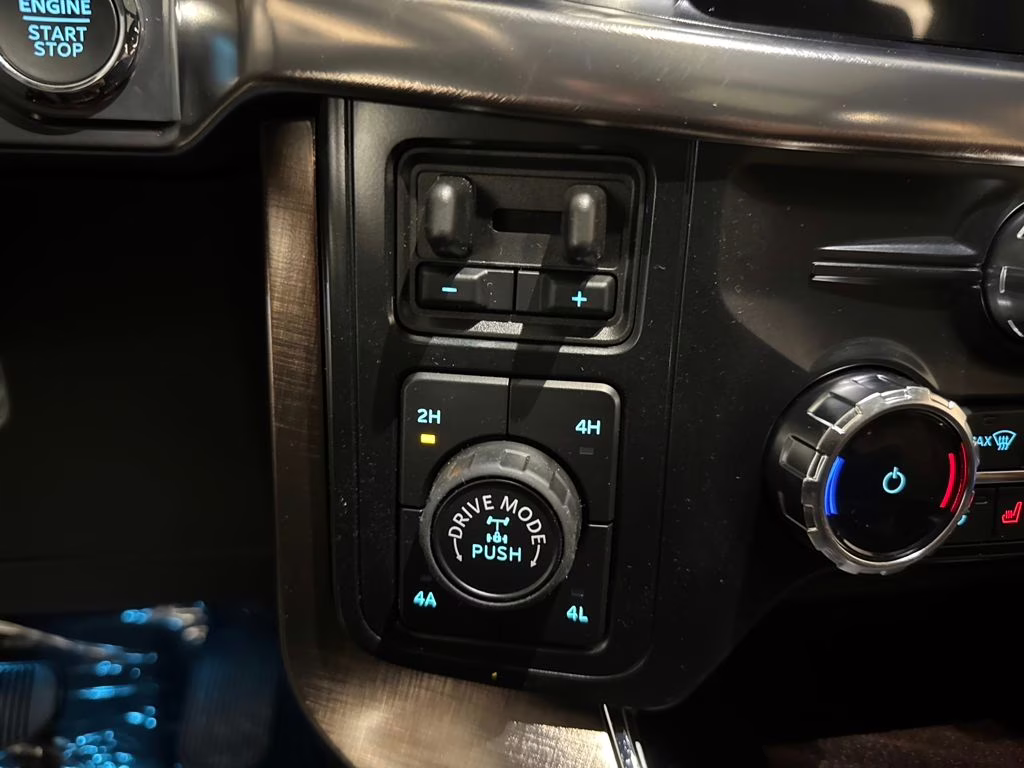 2026 Star White Metallic Tri-Coat Ford F-150 King Ranch 4X4 Truck