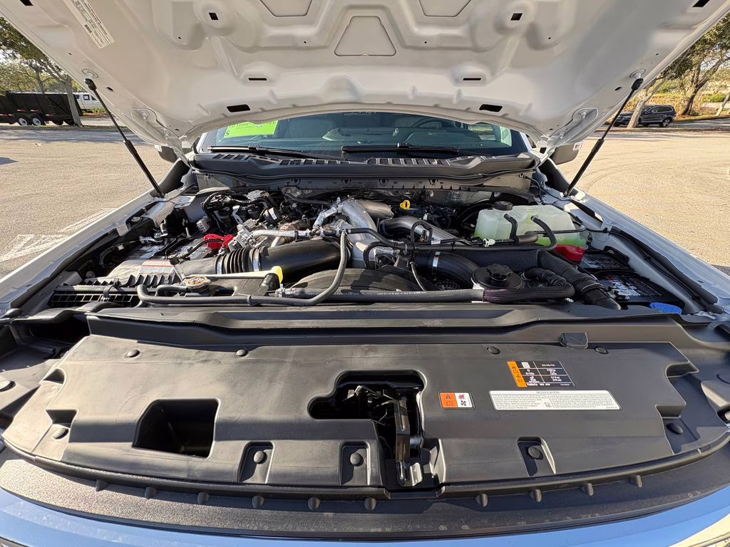 2026 Oxford White Ford Super Duty F-250 SRW XLT 4X4 Truck