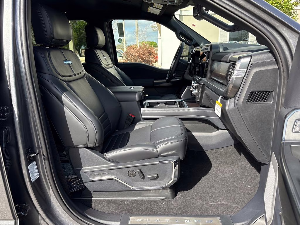 2026 Carbonized Gray Metallic Ford Super Duty F-350 SRW Platinum 4X4 Truck