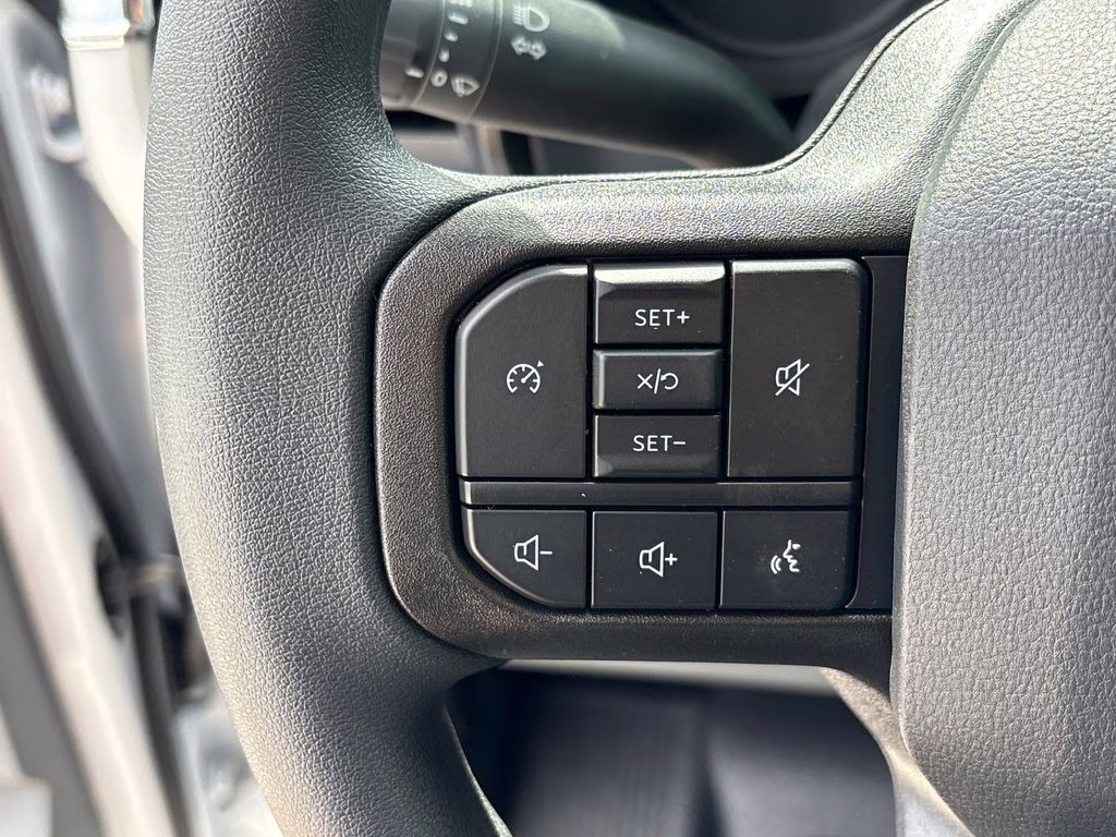 2026 Oxford White Ford Super Duty F-350 SRW XL RWD Truck