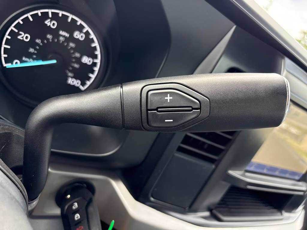 2026 Oxford White Ford Super Duty F-350 SRW XL RWD Truck