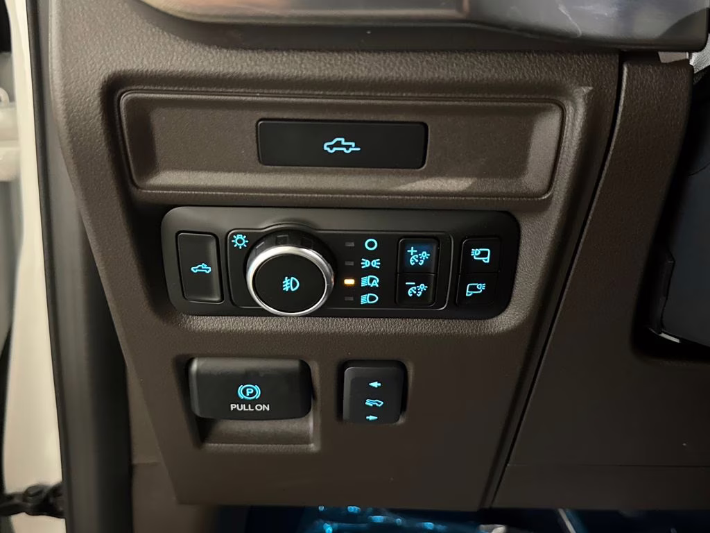 2026 Star White Metallic Tri-Coat Ford F-150 King Ranch 4X4 Truck