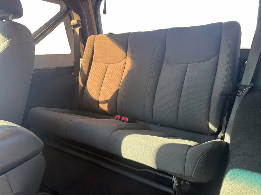 2017 Granite Crystal Metallic Clearcoat Jeep Wrangler Sport 4X4 SUV