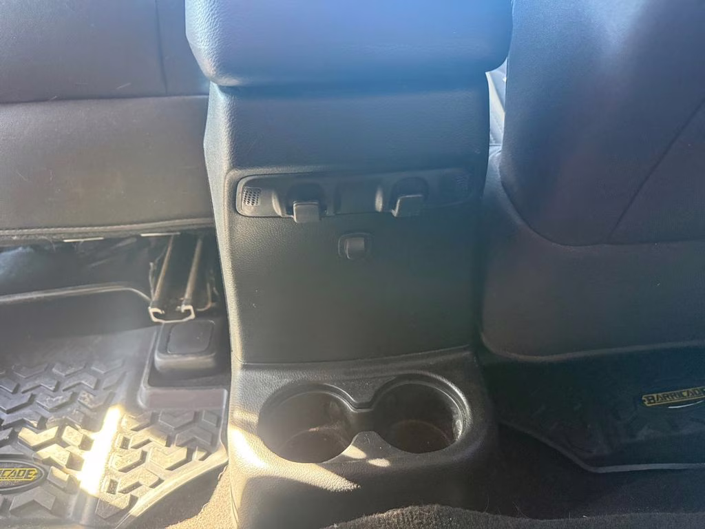 2017 Granite Crystal Metallic Clearcoat Jeep Wrangler Sport 4X4 SUV