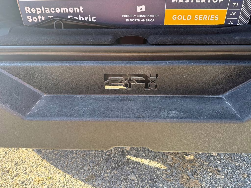 2017 Granite Crystal Metallic Clearcoat Jeep Wrangler Sport 4X4 SUV