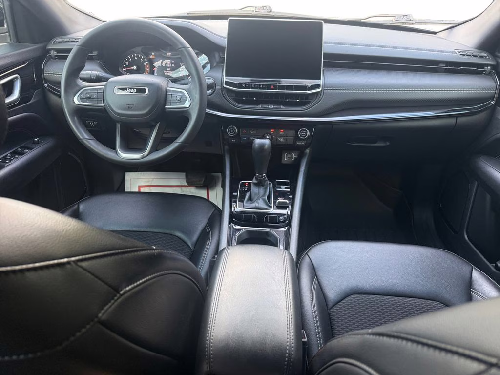 2023 Billet Silver Metallic Clearcoat Jeep Compass Altitude 4X4 SUV