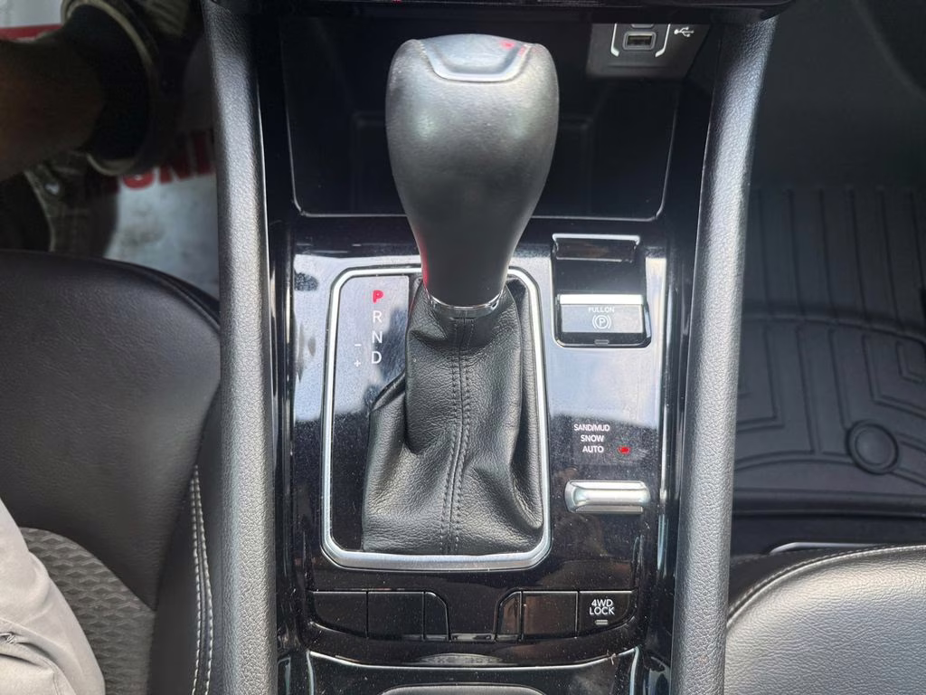 2023 Billet Silver Metallic Clearcoat Jeep Compass Altitude 4X4 SUV