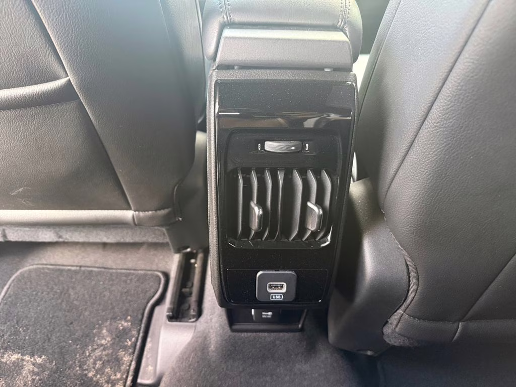 2023 Billet Silver Metallic Clearcoat Jeep Compass Altitude 4X4 SUV