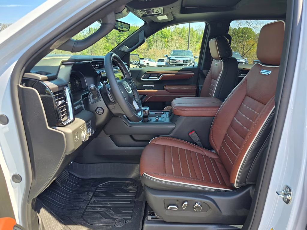 2026 Glacier White Tricoat GMC Sierra 1500 Denali Ultimate 4X4 Truck