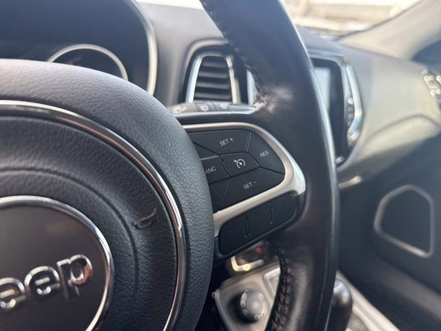 2020 White Clearcoat Jeep Compass Limited 4X4 SUV