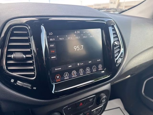 2020 White Clearcoat Jeep Compass Limited 4X4 SUV