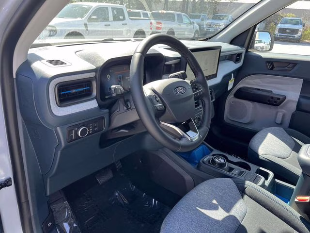 2025 White Metallic Ford Maverick XLT AWD Truck