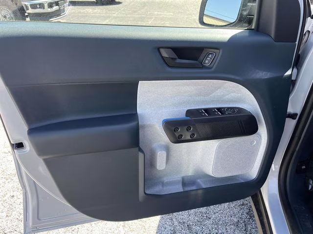 2025 White Metallic Ford Maverick XLT AWD Truck