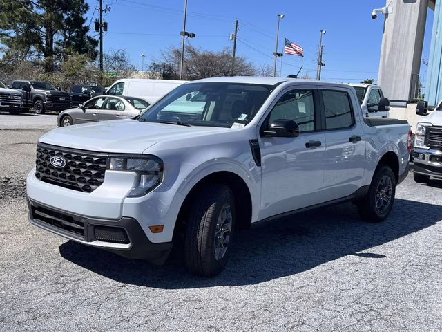 2025 White Metallic Ford Maverick XLT AWD Truck