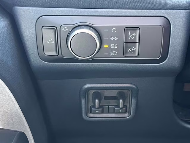 2025 Oxford White Ford Maverick XLT AWD Truck