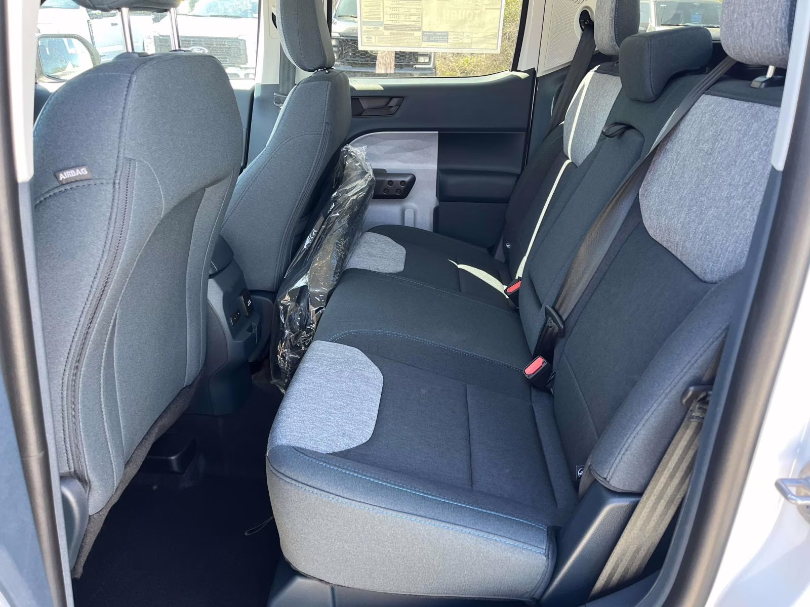 2025 Oxford White Ford Maverick XLT AWD Truck