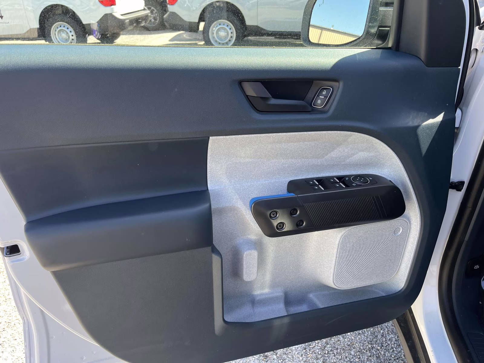 2025 Oxford White Ford Maverick XLT AWD Truck