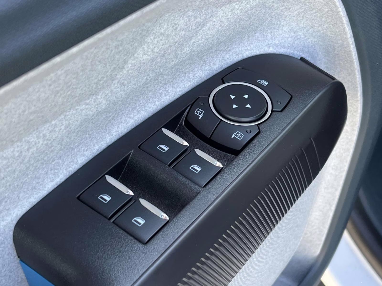 2025 Oxford White Ford Maverick XLT AWD Truck