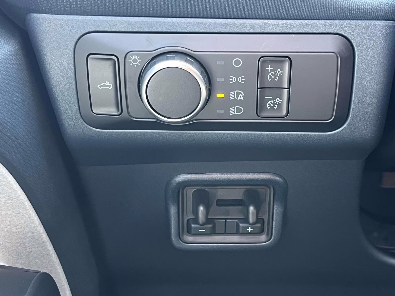 2025 Oxford White Ford Maverick XLT AWD Truck