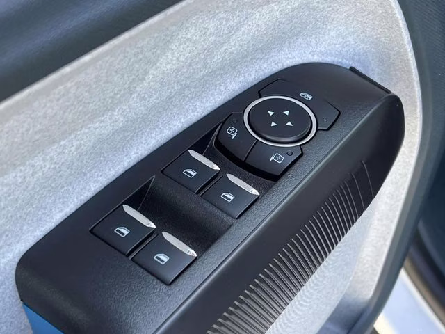 2025 Oxford White Ford Maverick XLT AWD Truck