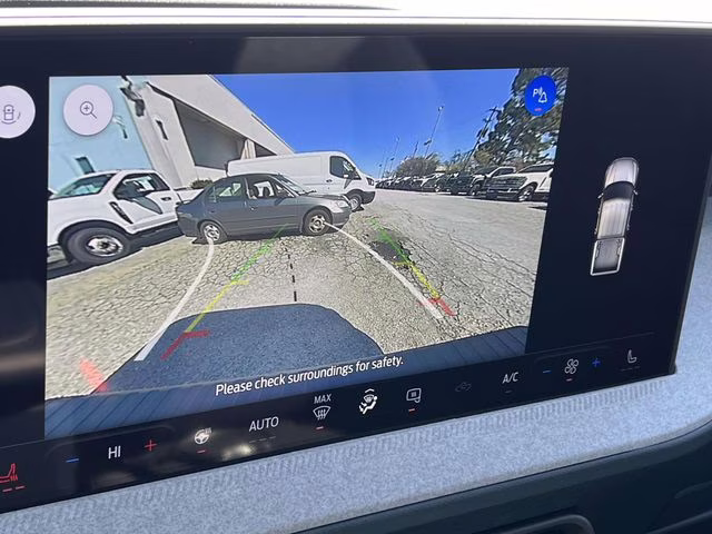 2025 Oxford White Ford Maverick XLT AWD Truck