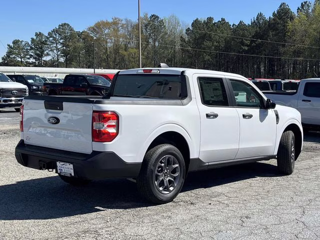 2025 Oxford White Ford Maverick XLT AWD Truck