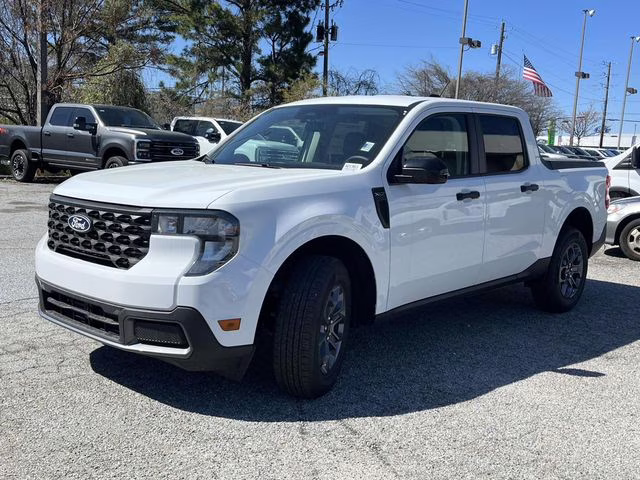 2025 Oxford White Ford Maverick XLT AWD Truck