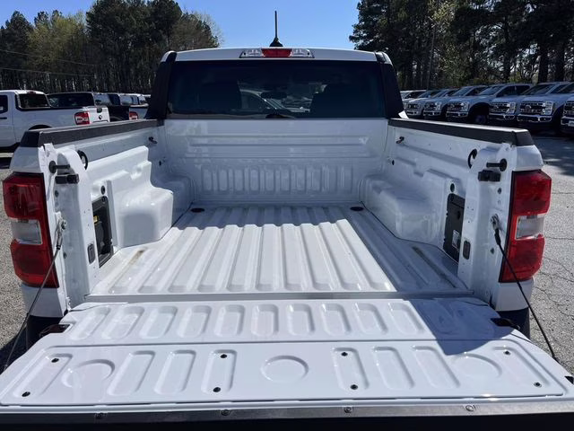 2025 Oxford White Ford Maverick XLT AWD Truck