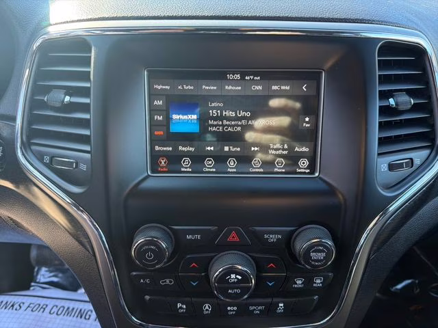 2018 Diamond Black Crystal Pearlcoat Jeep Grand Cherokee Upland Edition 4X4 SUV