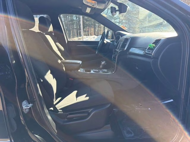 2018 Diamond Black Crystal Pearlcoat Jeep Grand Cherokee Upland Edition 4X4 SUV