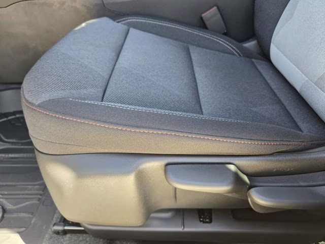 2026 Sterling Gray Metallic Chevrolet Trax 1RS FWD SUV