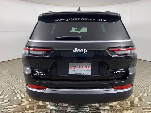 2026 Diamond Black Crystal Pearlcoat Jeep Grand Cherokee L Limited 4X4 SUV