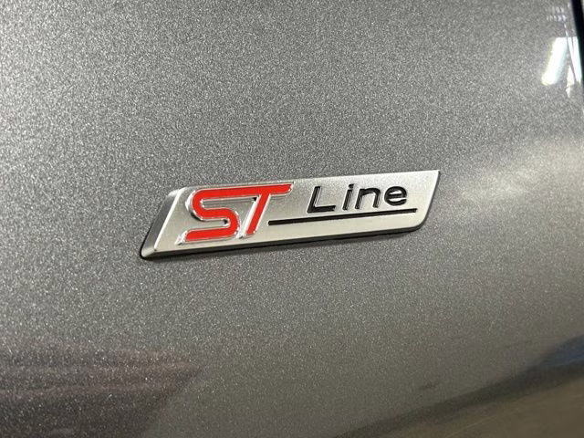 2026 Carbonized Gray Metallic Ford Explorer ST-Line 4X4 SUV