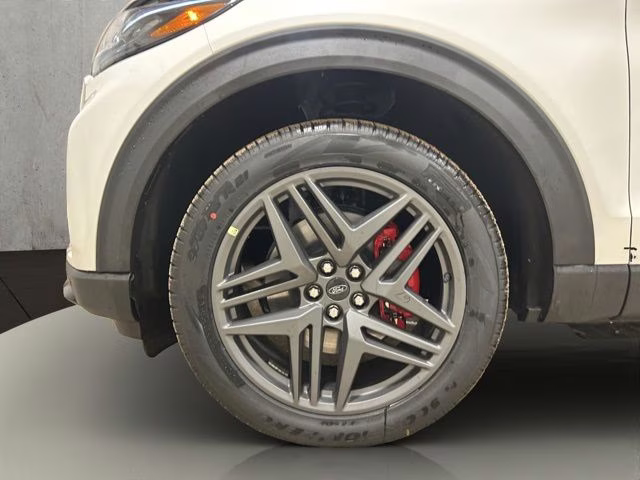 2026 Star White Metallic Tri-Coat Ford Explorer ST-Line 4X4 SUV