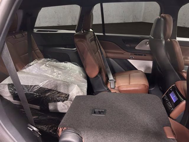 2026 Harbor Gray Clearcoat Lincoln Aviator Reserve AWD SUV