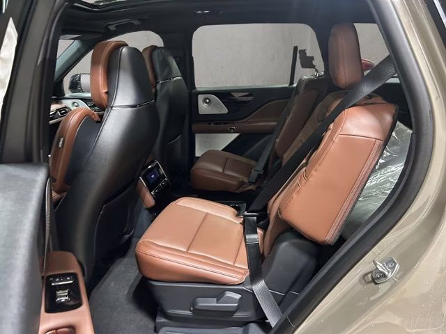 2026 Harbor Gray Clearcoat Lincoln Aviator Reserve AWD SUV