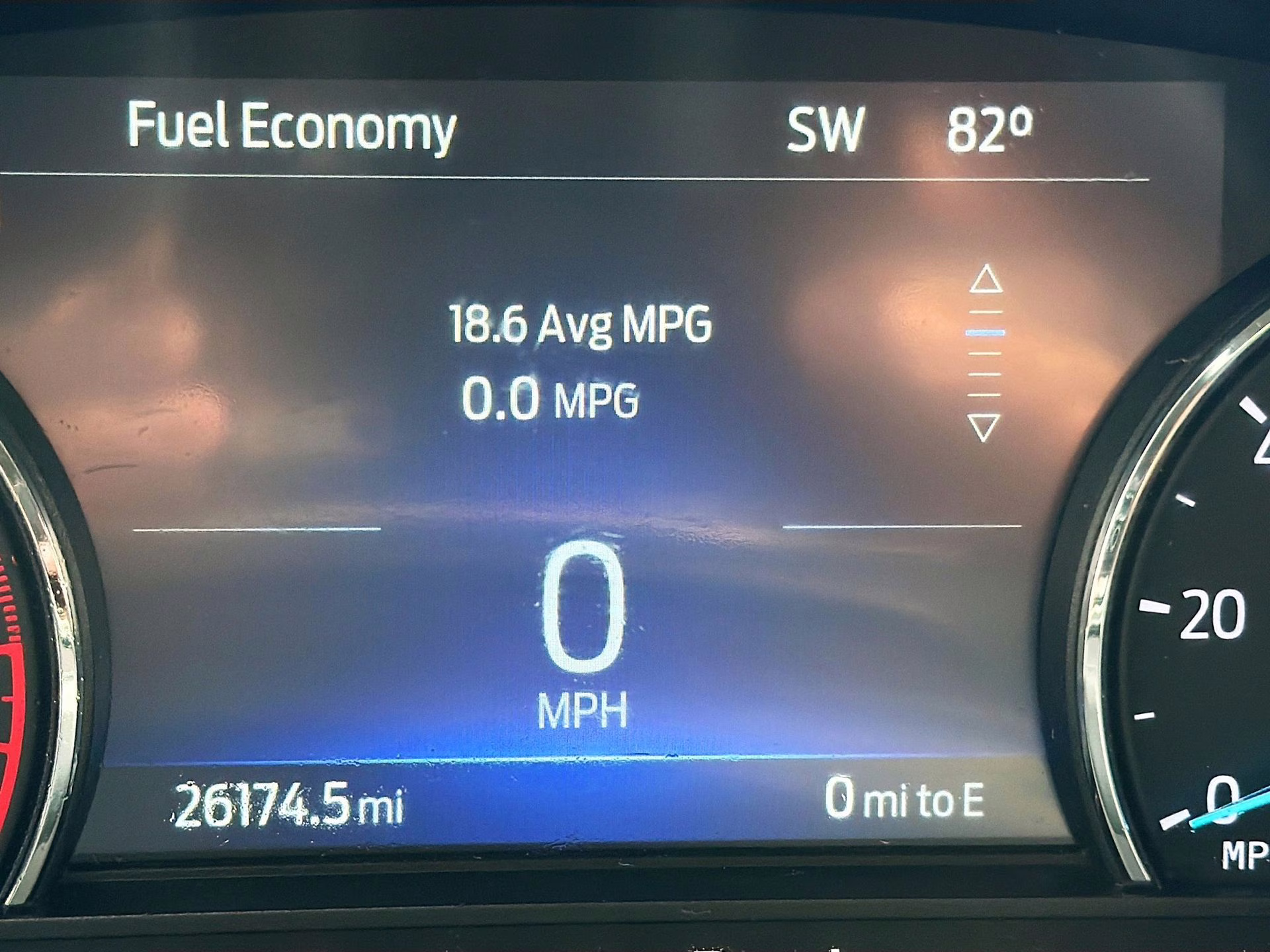 2023 Iconic Silver Metallic Ford Explorer XLT RWD SUV