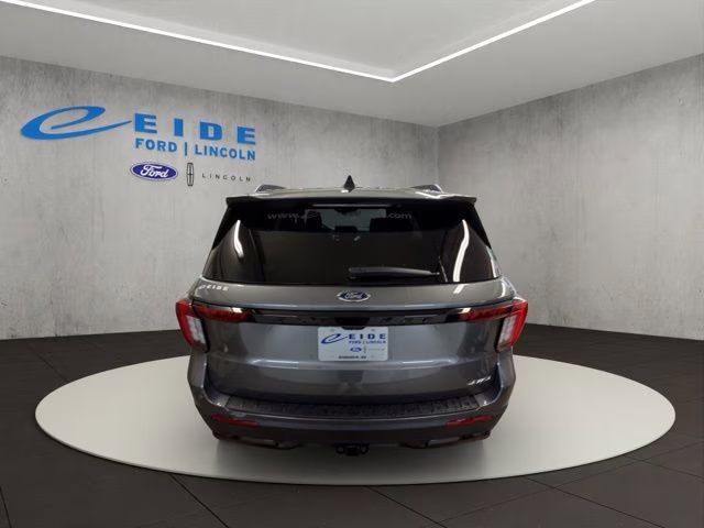 2026 Carbonized Gray Metallic Ford Explorer ST-Line 4X4 SUV