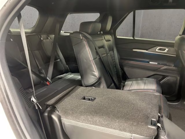 2026 Star White Metallic Tri-Coat Ford Explorer ST-Line 4X4 SUV