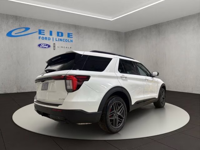 2026 Star White Metallic Tri-Coat Ford Explorer ST-Line 4X4 SUV