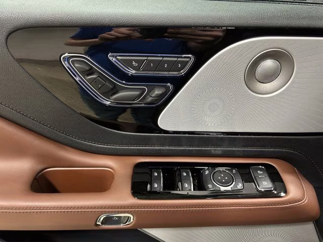 2026 Harbor Gray Clearcoat Lincoln Aviator Reserve AWD SUV