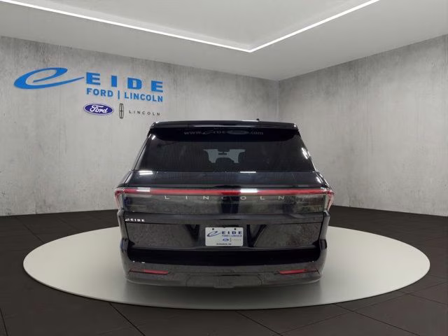 2026 Infinite Black Metallic Clearcoat Lincoln Navigator Reserve 4X4 SUV