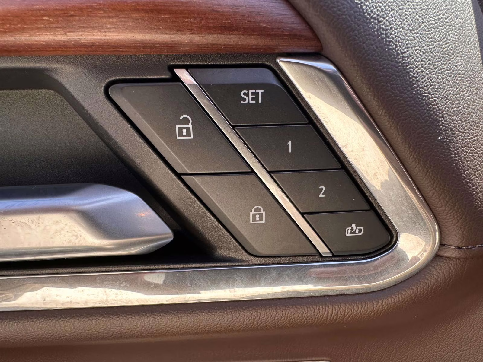 2023 Sterling Metallic GMC Sierra 1500 4WD Crew Cab 147 Denali 4X4 Truck